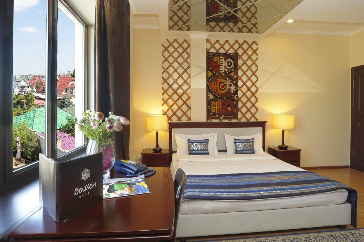 Tian-Shan Hotel Bisjkek Buitenkant foto